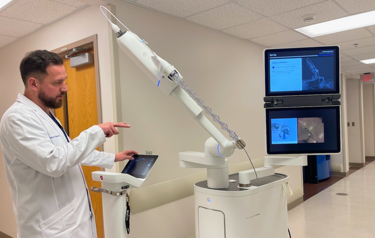 Dr. Deptmer Ashley with the Ion robotic bronchoscopy system